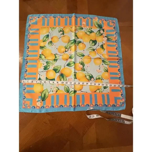 Square Scarf with Lemon and Floral Print - Picture 3 of 4